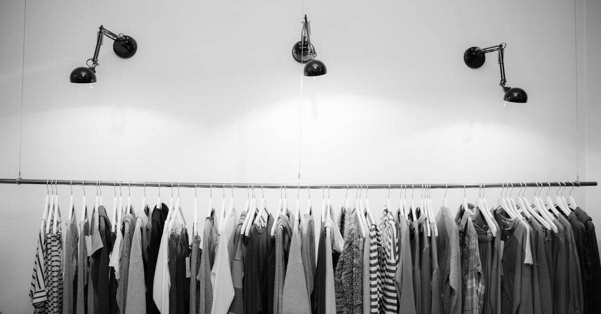 découvrez notre collection de garde-robes élégantes et fonctionnelles pour tous les styles. transformez votre espace de vie avec nos solutions de rangement pratiques et stylées qui s'adaptent à vos besoins.