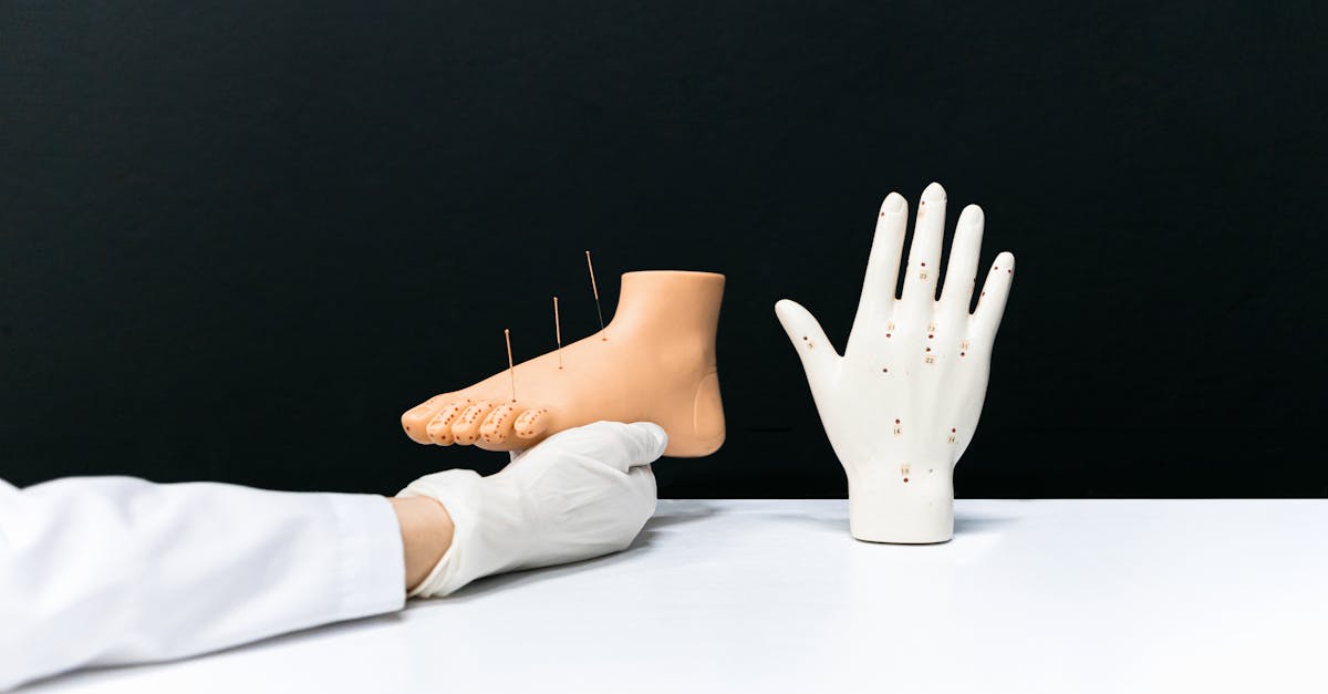découvrez l'acupression, une méthode naturelle de bien-être qui soulage le stress, la douleur et favorise la relaxation. apprenez à utiliser cette technique ancestrale pour améliorer votre santé physique et mentale.