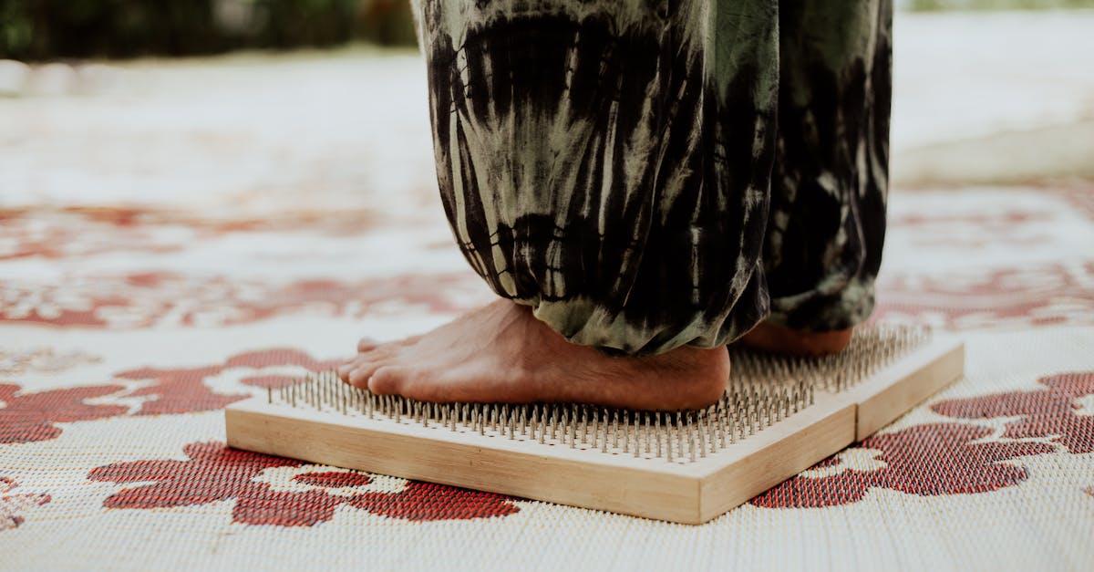 découvrez les bienfaits des tapis d'acupression, idéaux pour relaxer votre corps et apaiser votre esprit. profitez d'une expérience unique de bien-être à domicile avec ces accessoires qui stimulent la circulation sanguine et favorisent un profond relâchement musculaire.